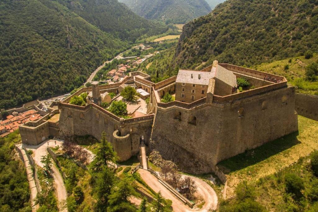 ויילפרנץ'-דה-קונפלן Les Maisons Du Conflent, Maisons Familiales En Pierre Au Coeur Des Remparts מראה חיצוני תמונה